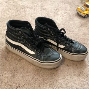 Women’s platform vans